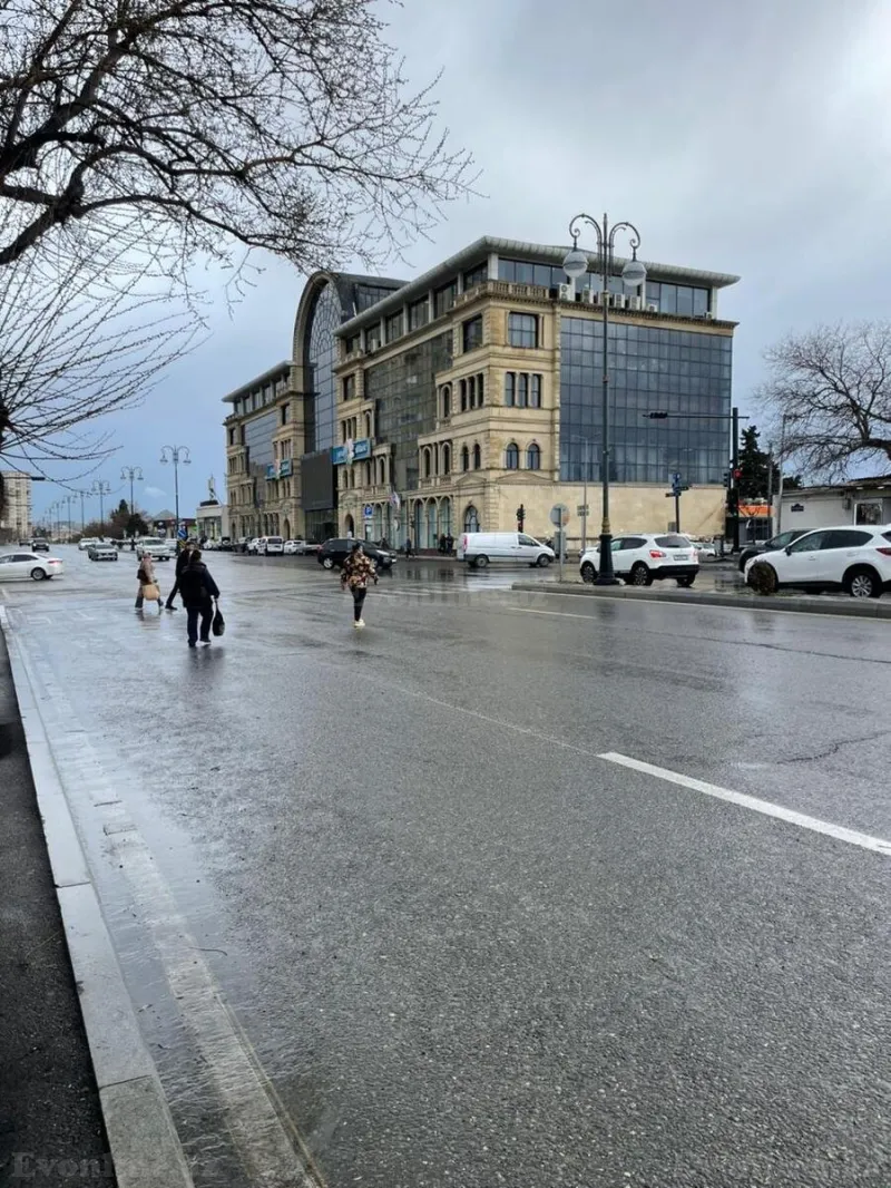 Satılır 3 otaqlı Mənzil Köhnə tikili 63 m² Yasamal - şəkil 3