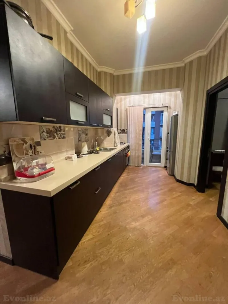 Satılır 3 otaqlı Mənzil Yeni tikili 95 m² Nəsimi r. - şəkil 8