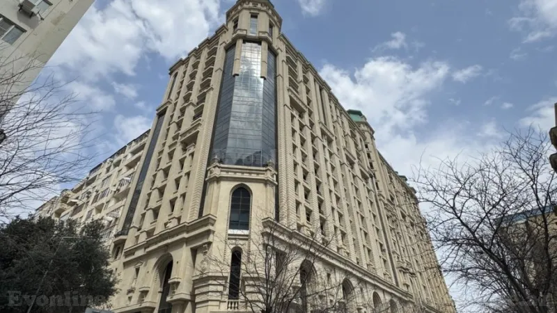 Satılır 4 otaqlı Mənzil Yeni tikili 211 m² Nizami m.