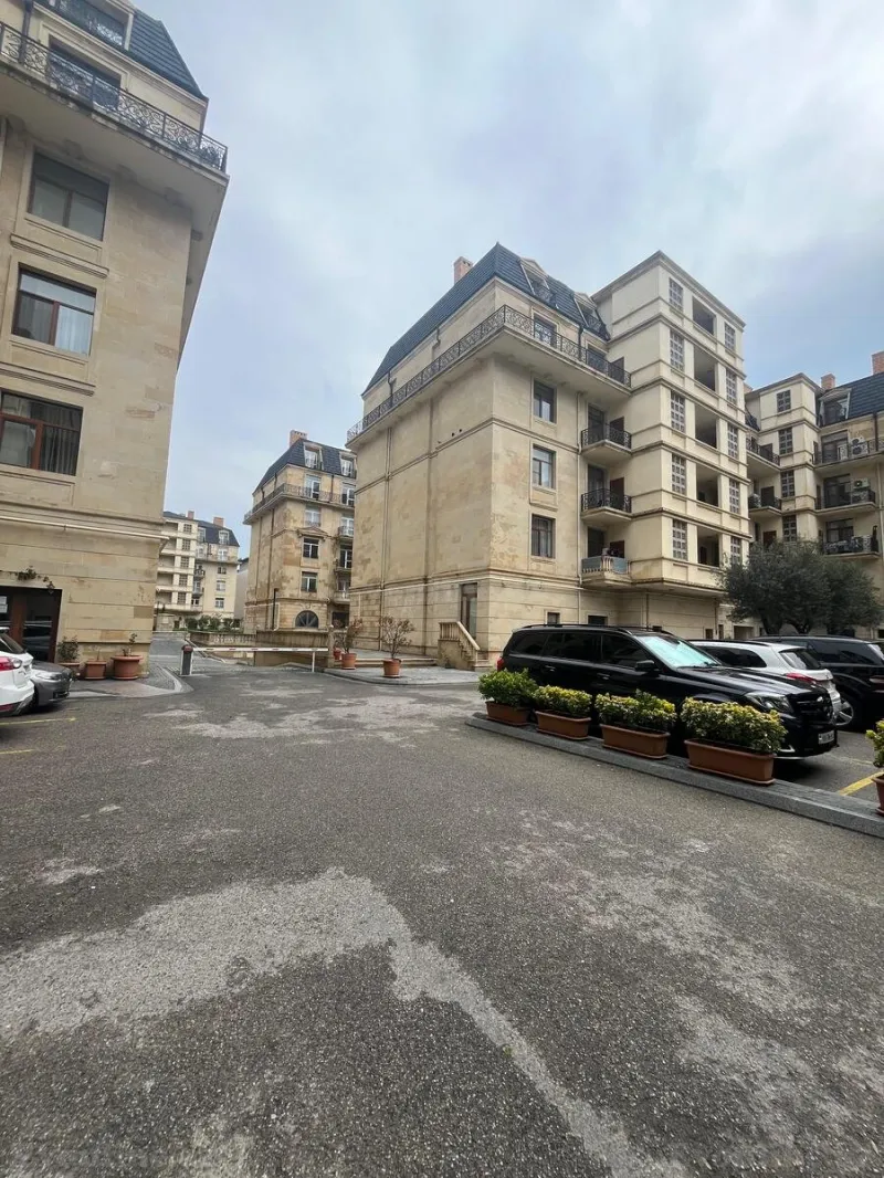 Satılır 3 otaqlı Mənzil Yeni tikili 90 m² Xətai r.