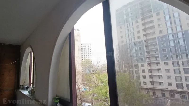 Satılır 5 otaqlı Mənzil Köhnə tikili 120 m² 8-ci mikrorayon - şəkil 2