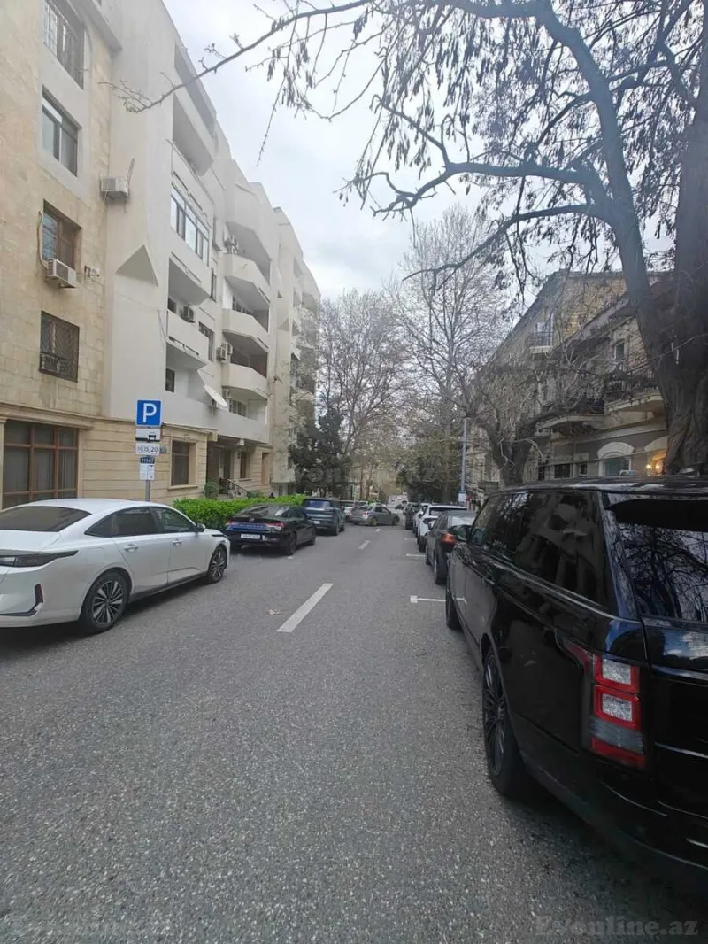 Satılır 4 otaqlı Mənzil Köhnə tikili 118 m² İçərişəhər m. - şəkil 6