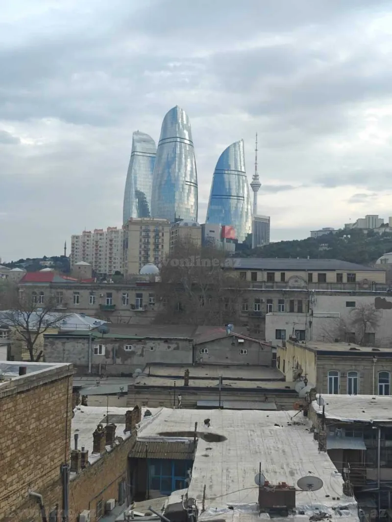 Satılır 4 otaqlı Mənzil Köhnə tikili 118 m² İçərişəhər m. - şəkil 12