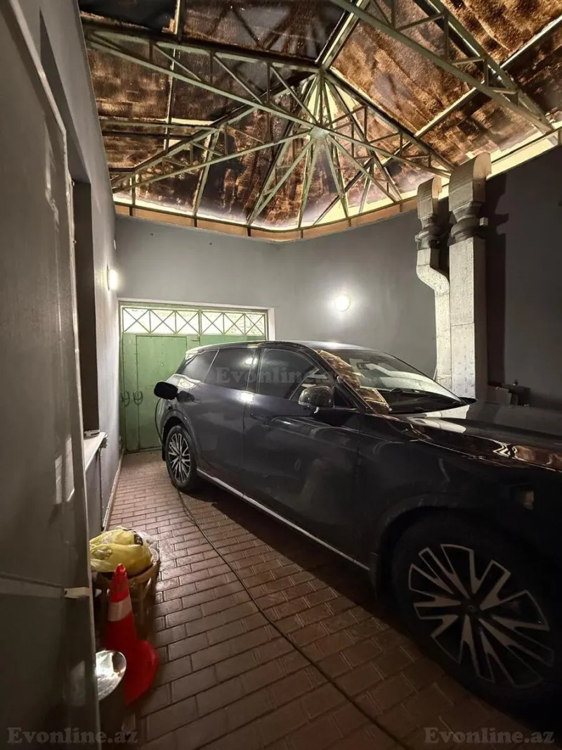 Bakı, Səbail r., Badamdarda 3 otaqlı mənzil satılır