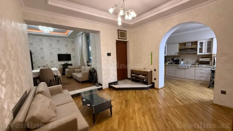 Satılır 3 otaqlı Mənzil Köhnə tikili 127.7 m² Badamdar - şəkil 2