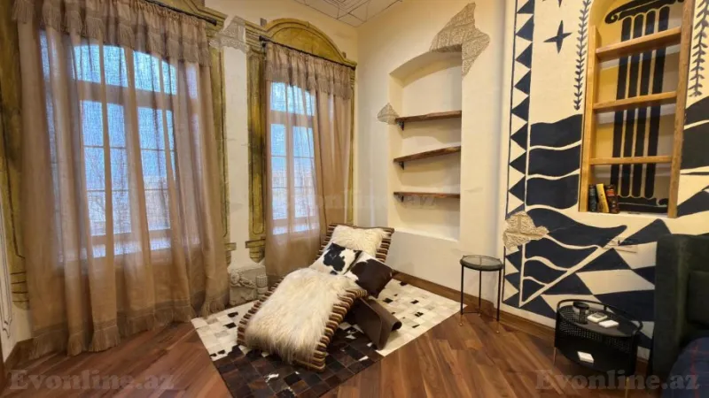 Satılır 3 otaqlı Mənzil Köhnə tikili 300 m² İçərişəhər m. - şəkil 8