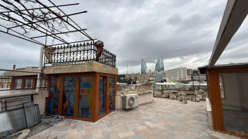 Satılır 3 otaqlı Mənzil Köhnə tikili 300 m² İçərişəhər m. - şəkil 29