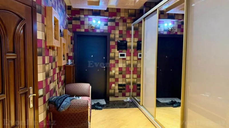 Satılır 4 otaqlı Mənzil Yeni tikili 177 m² Nərimanov r. - şəkil 19