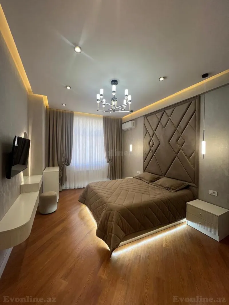 Satılır 4 otaqlı Mənzil Yeni tikili 145 m² 8 Noyabr m. - şəkil 4