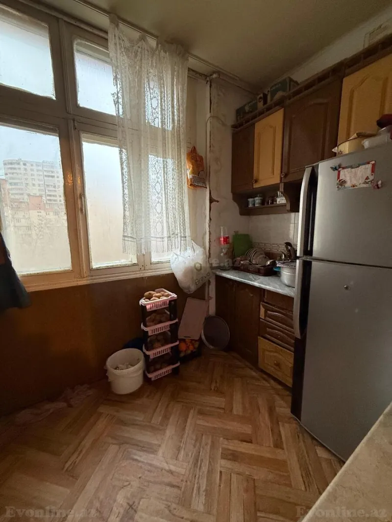 Satılır 3 otaqlı Mənzil Köhnə tikili 70 m² Nərimanov r. - şəkil 7