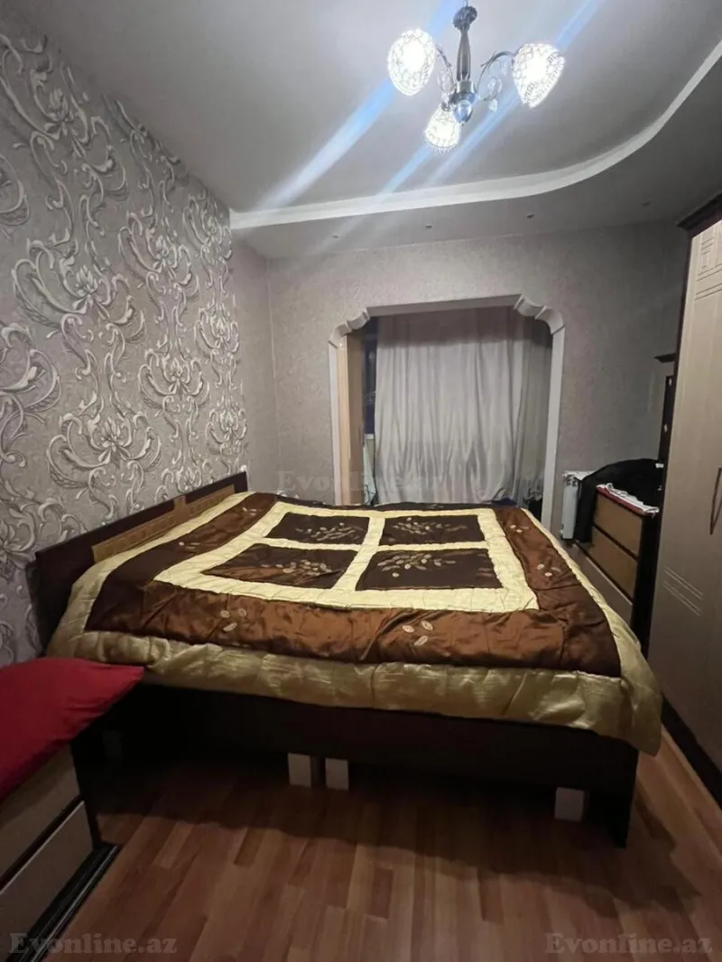 Satılır 2 otaqlı Mənzil Köhnə tikili 65 m² Gənclik m. - şəkil 4