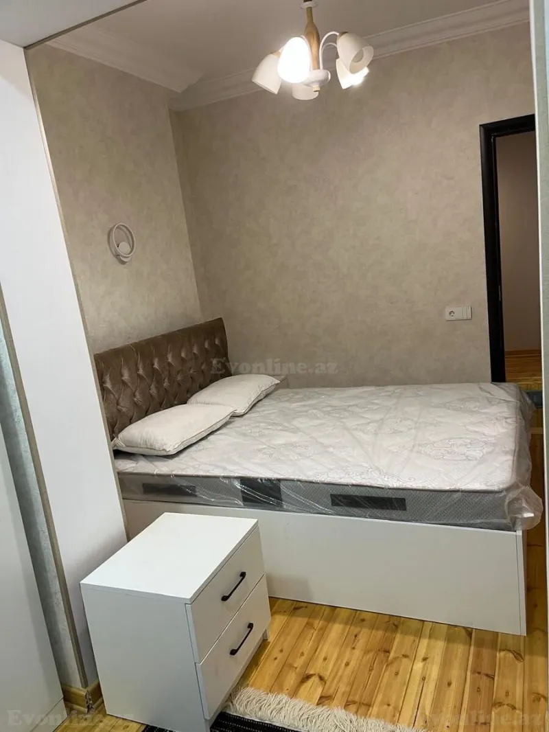 Satılır 2 otaqlı Mənzil Köhnə tikili 45 m² Yeni Yasamal - şəkil 3