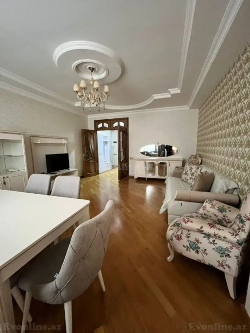 Kirayə verilir 3 otaqlı Mənzil Yeni tikili 140 m² 28 May m. - şəkil 2