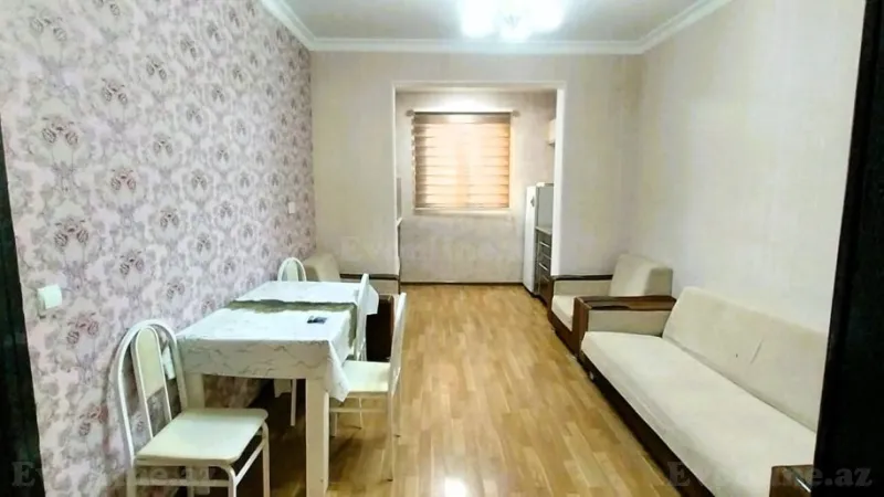 Bakı, Nəsimi r., Memar Əcəmi m.da 3 otaqlı mənzil satılır