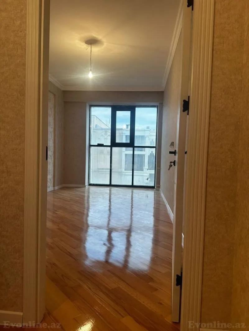 Satılır 3 otaqlı Mənzil Yeni tikili 88 m² Qara Qarayev m.