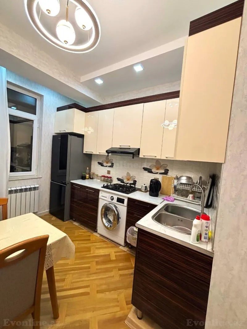 Satılır 2 otaqlı Mənzil Yeni tikili 80 m² İnşaatçılar m. - şəkil 8
