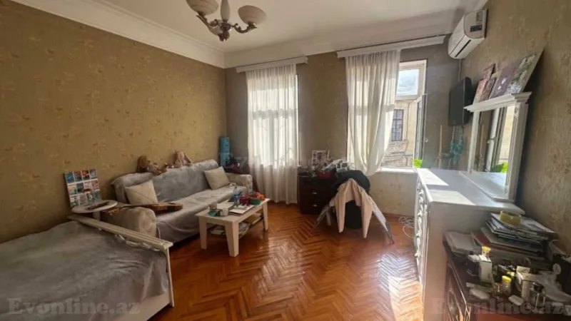Kirayə verilir 1 otaqlı Mənzil Köhnə tikili 45 m² Sahil m. - şəkil 3