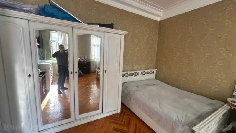 Kirayə verilir 1 otaqlı Mənzil Köhnə tikili 45 m² Sahil m. - şəkil 4