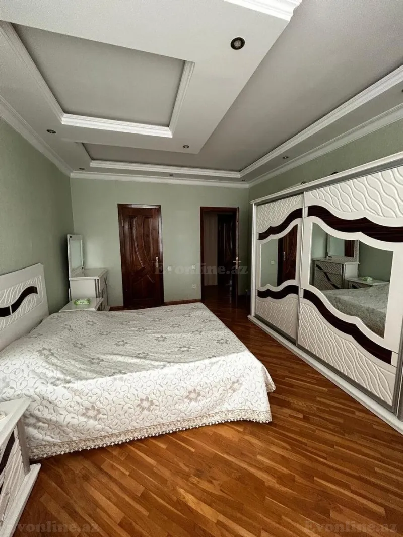 Kirayə verilir 4 otaqlı Mənzil Yeni tikili 200 m² Nərimanov r. - şəkil 16