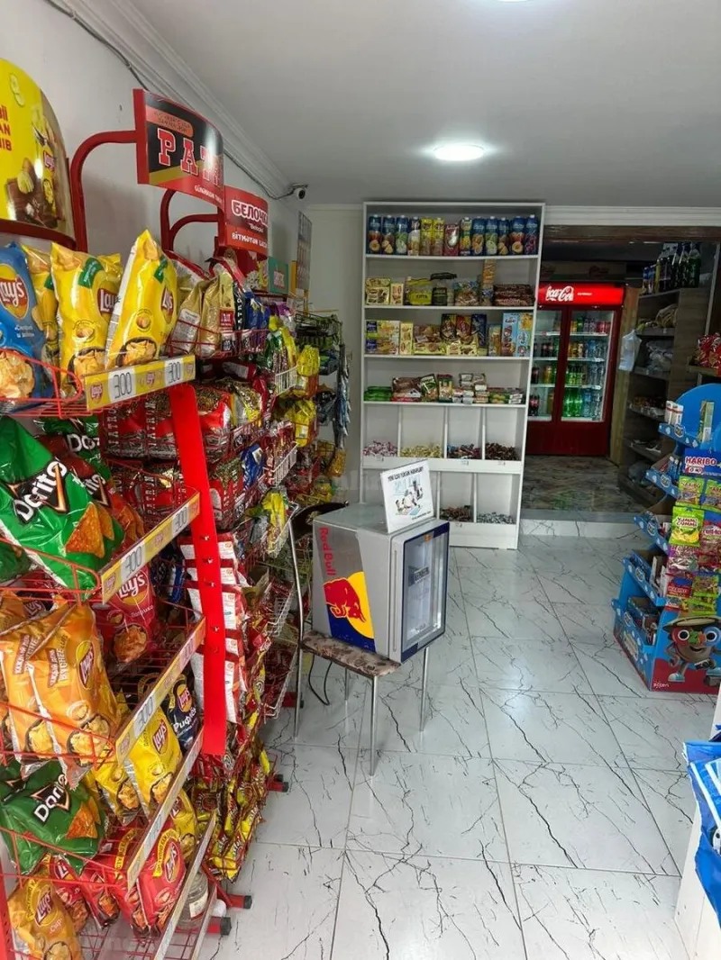 Kirayə verilir 3 otaqlı Mənzil Köhnə tikili 76 m² Neftçilər m. - şəkil 2