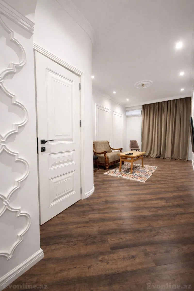 Satılır 2 otaqlı Mənzil Yeni tikili 65 m² 8 Noyabr m. - şəkil 3