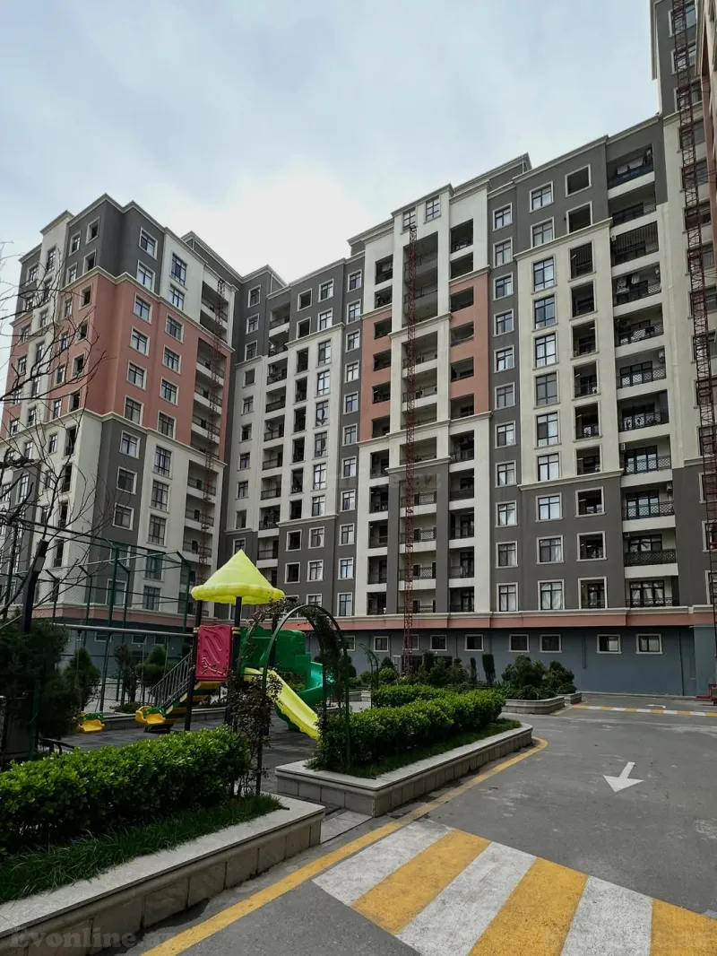 2 otaqlı Mənzil 85 m² Qara Qarayev m. Satılır