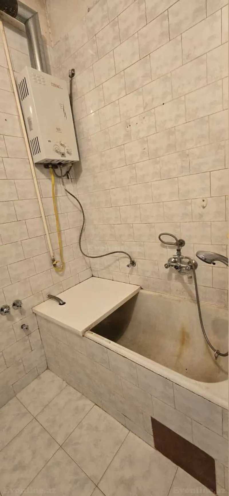 Satılır 2 otaqlı Mənzil Köhnə tikili 60 m² Nəsimi r. - şəkil 10