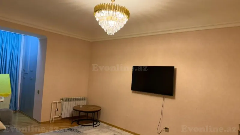 Satılır 3 otaqlı Mənzil Köhnə tikili 70 m² Nəriman Nərimanov m.