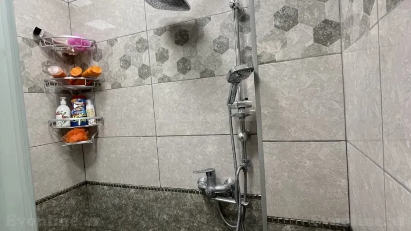 Kirayə verilir 2 otaqlı Mənzil Yeni tikili 75 m² Sabunçu r. - şəkil 4