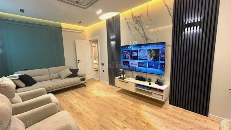 Satılır 5 otaqlı Mənzil Köhnə tikili 130 m² Yeni Yasamal - şəkil 2