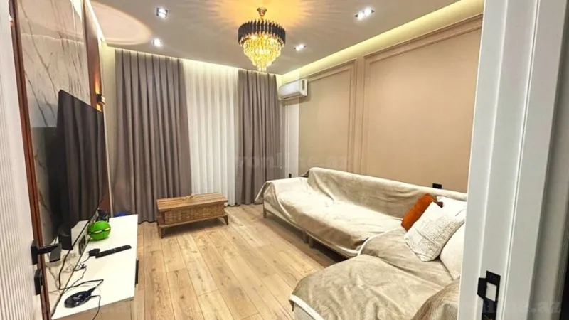 Satılır 5 otaqlı Mənzil Köhnə tikili 130 m² Yeni Yasamal - şəkil 4