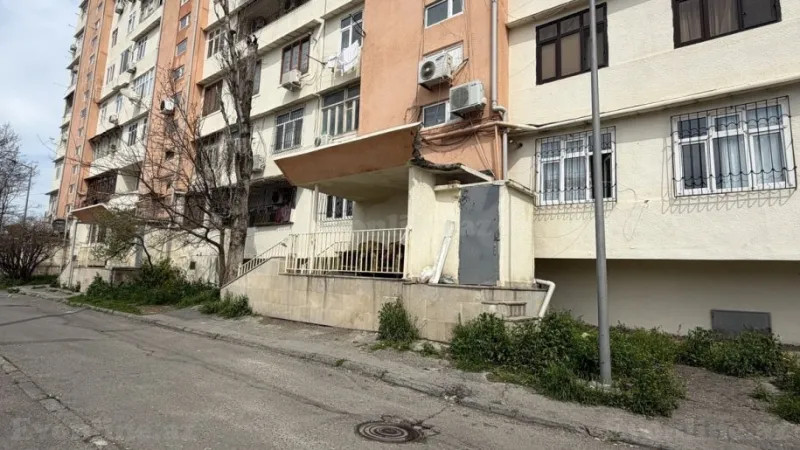 Satılır 3 otaqlı Mənzil Köhnə tikili 75 m² Əhmədli - şəkil 2