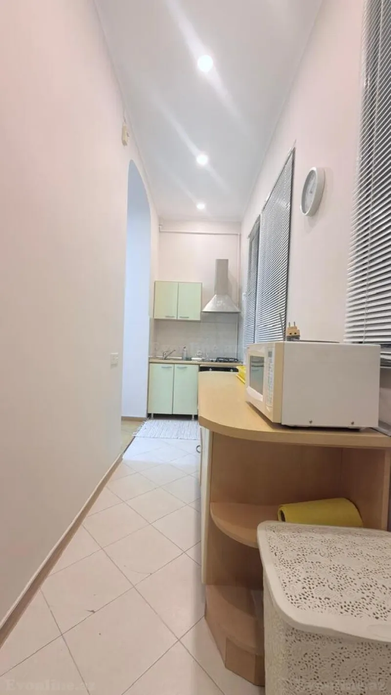 Kirayə verilir 2 otaqlı Mənzil Köhnə tikili 65 m² İçərişəhər m. - şəkil 16