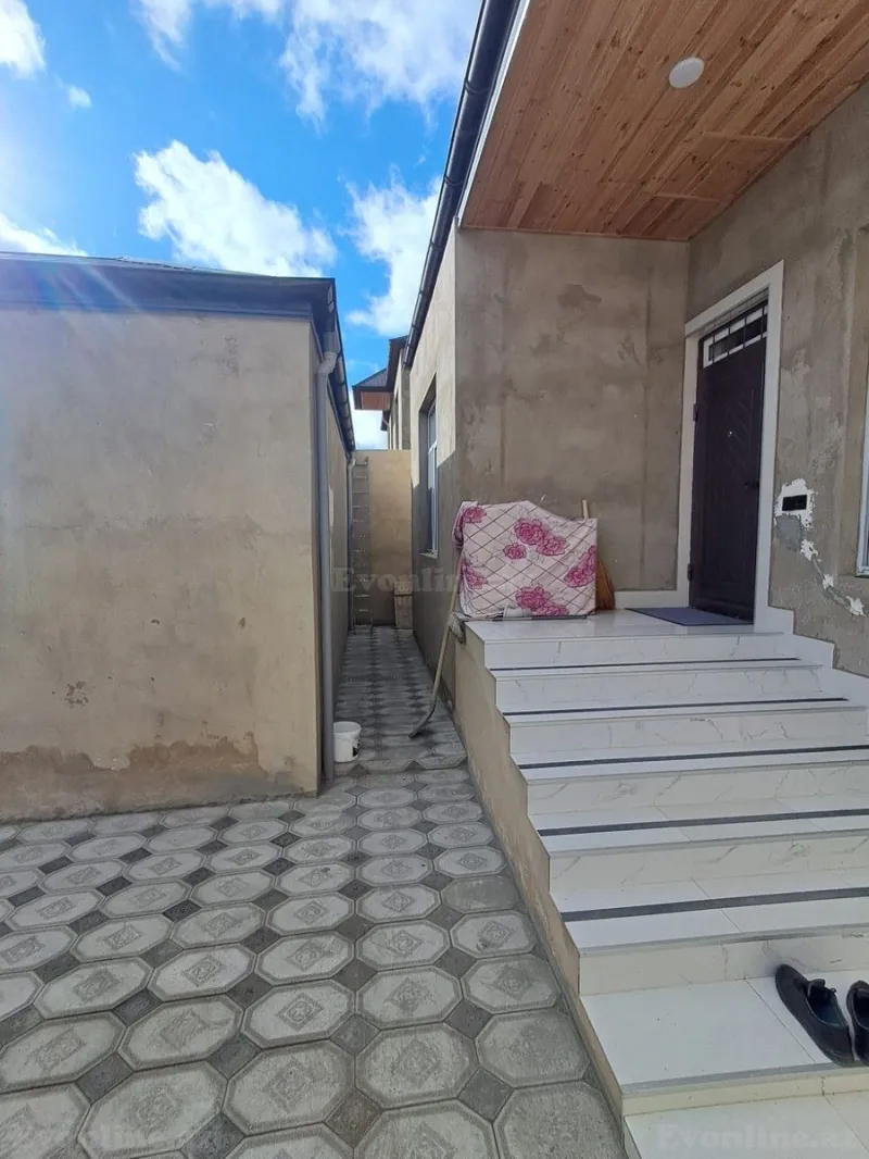 Satılır 4 otaqlı Mənzil Yeni tikili 110 m² Bahar