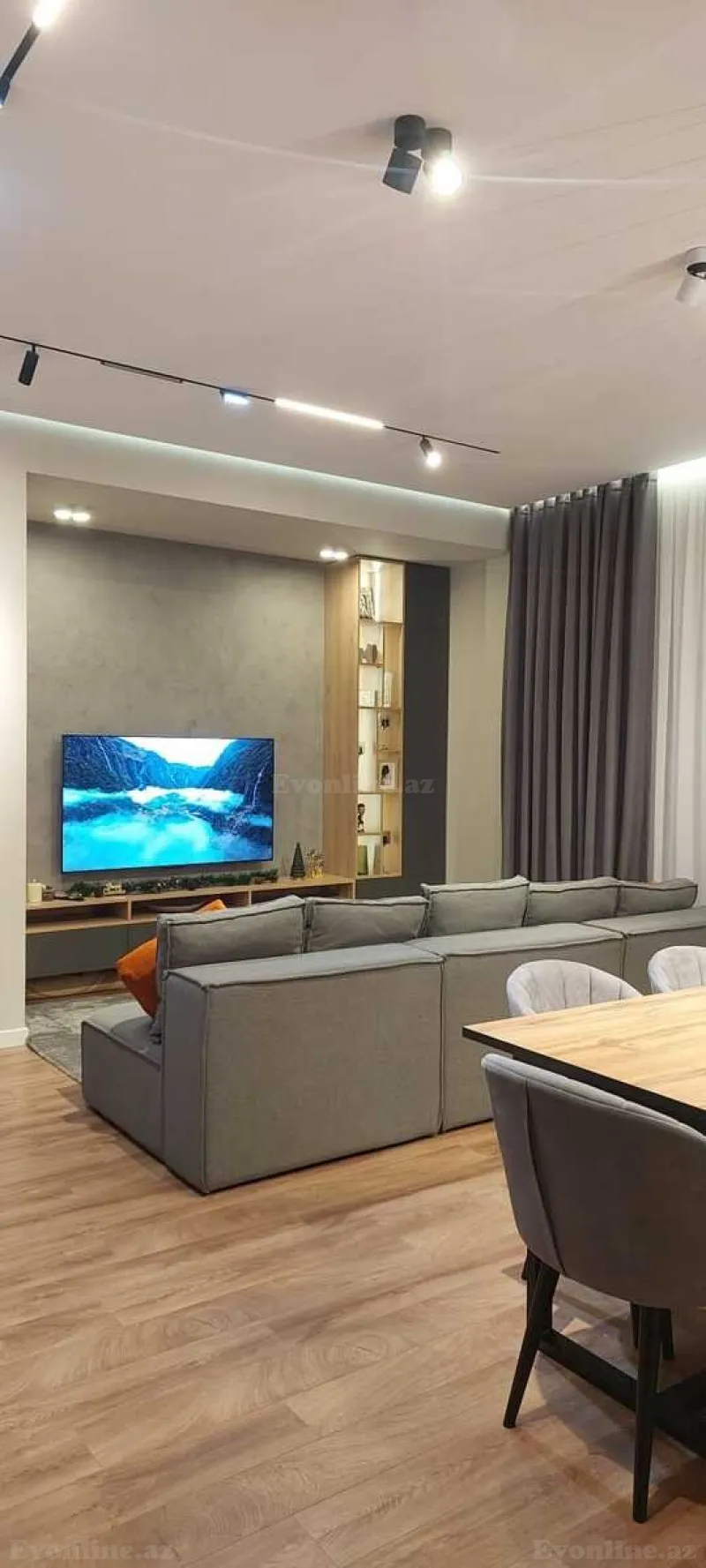 Satılır 3 otaqlı Mənzil Yeni tikili 130 m² 28 May m. - şəkil 2