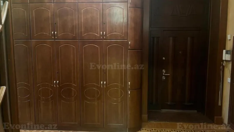 Satılır 9 otaqlı Mənzil Köhnə tikili 350 m² Sahil m. - şəkil 4