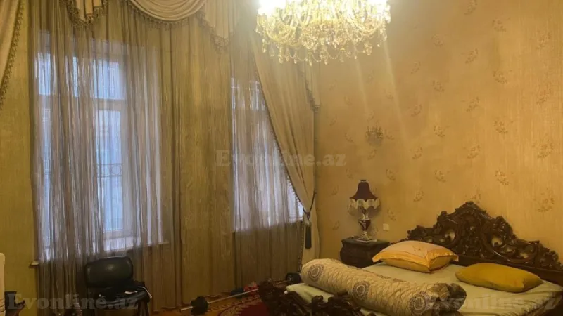 Satılır 9 otaqlı Mənzil Köhnə tikili 350 m² Sahil m. - şəkil 11