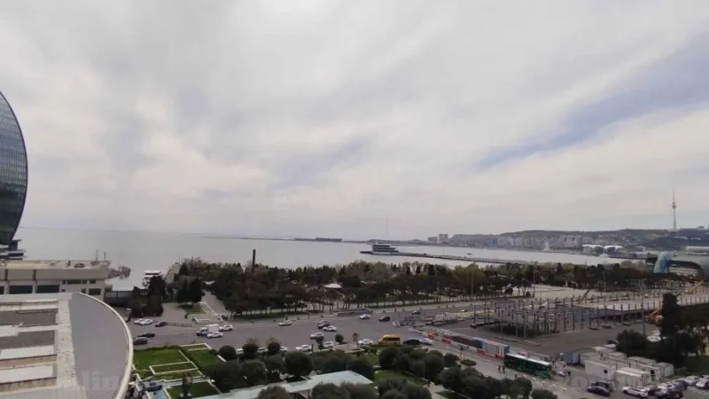 Kirayə verilir Ofis 560 m² 28 May m.