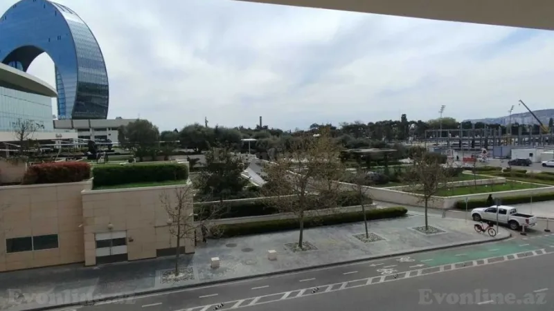 Kirayə verilir Ofis 560 m² 28 May m. - şəkil 2