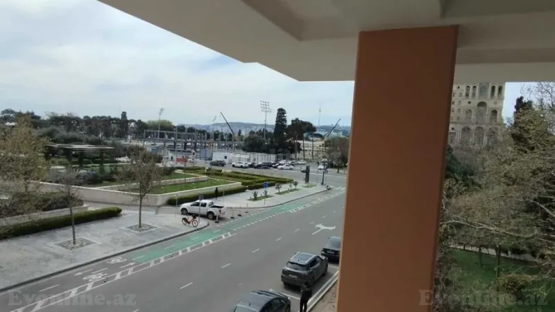 Kirayə verilir Ofis 560 m² 28 May m. - şəkil 3