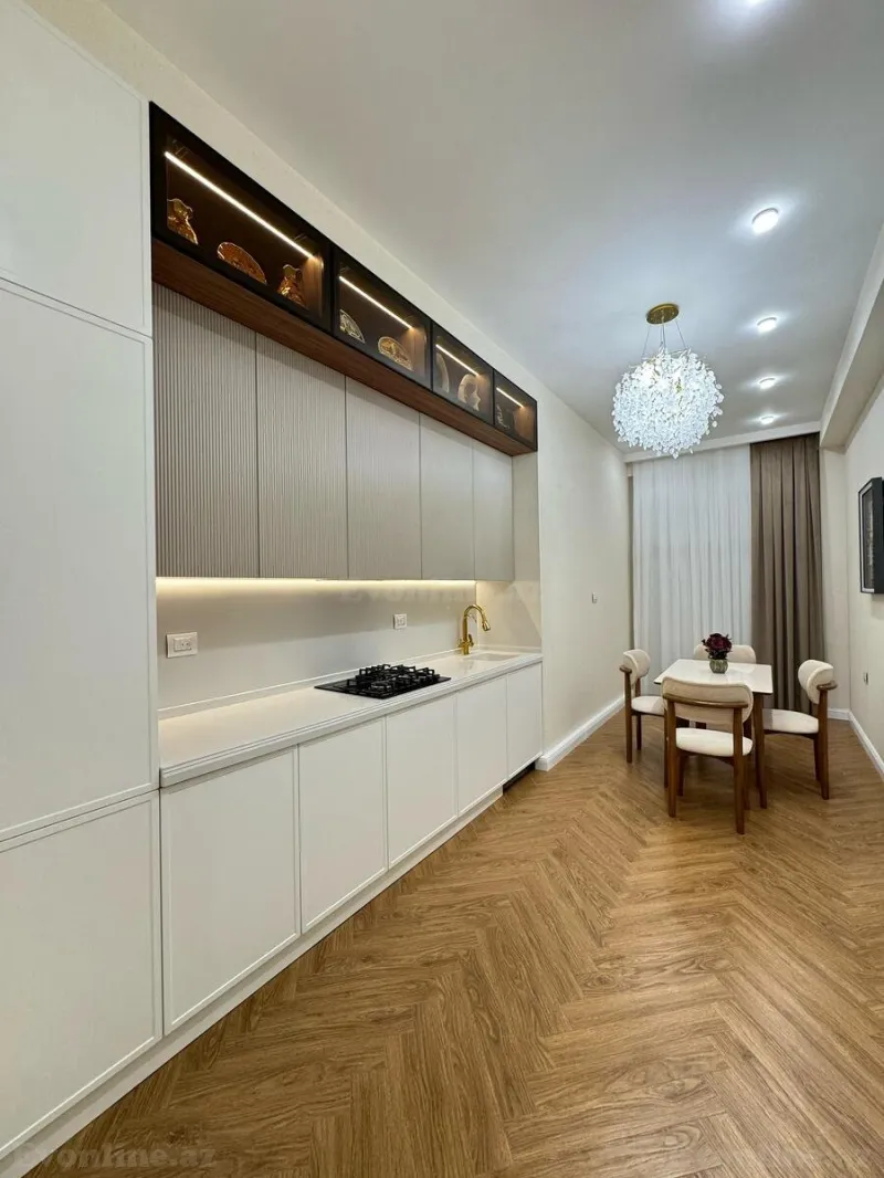 Satılır 3 otaqlı Mənzil Yeni tikili 130 m² Bakmil m. - şəkil 11