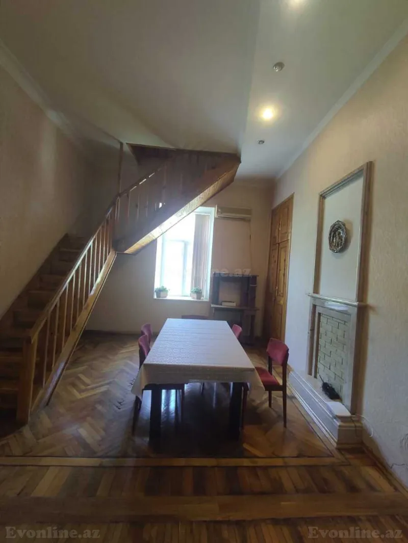 Kirayə verilir 4 otaqlı Mənzil Köhnə tikili 120 m² Sahil m. - şəkil 2