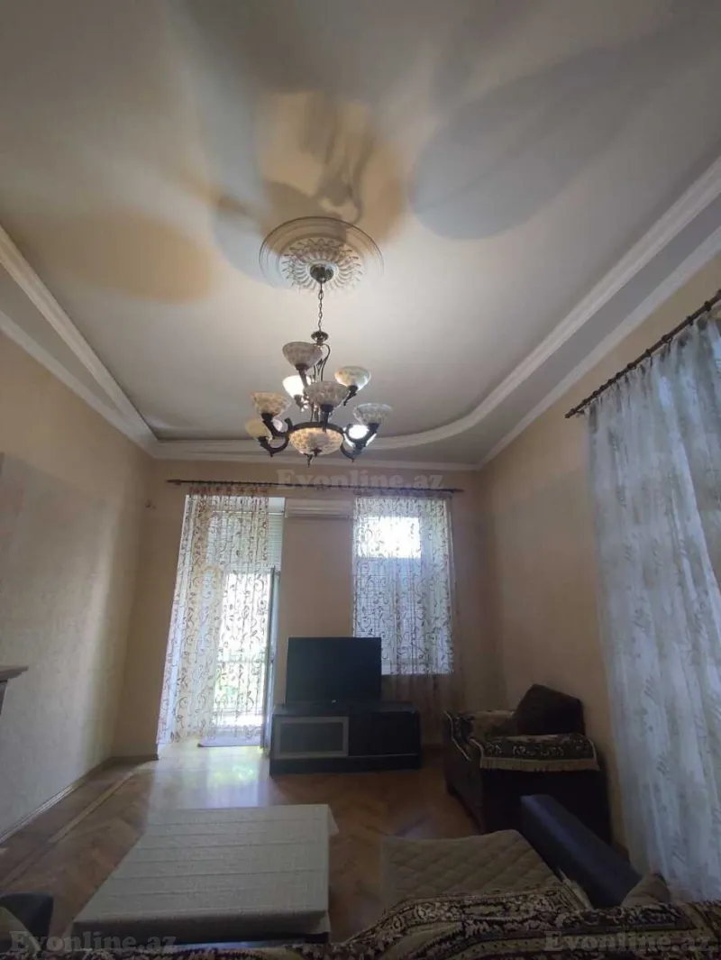 Kirayə verilir 4 otaqlı Mənzil Köhnə tikili 120 m² Sahil m. - şəkil 6