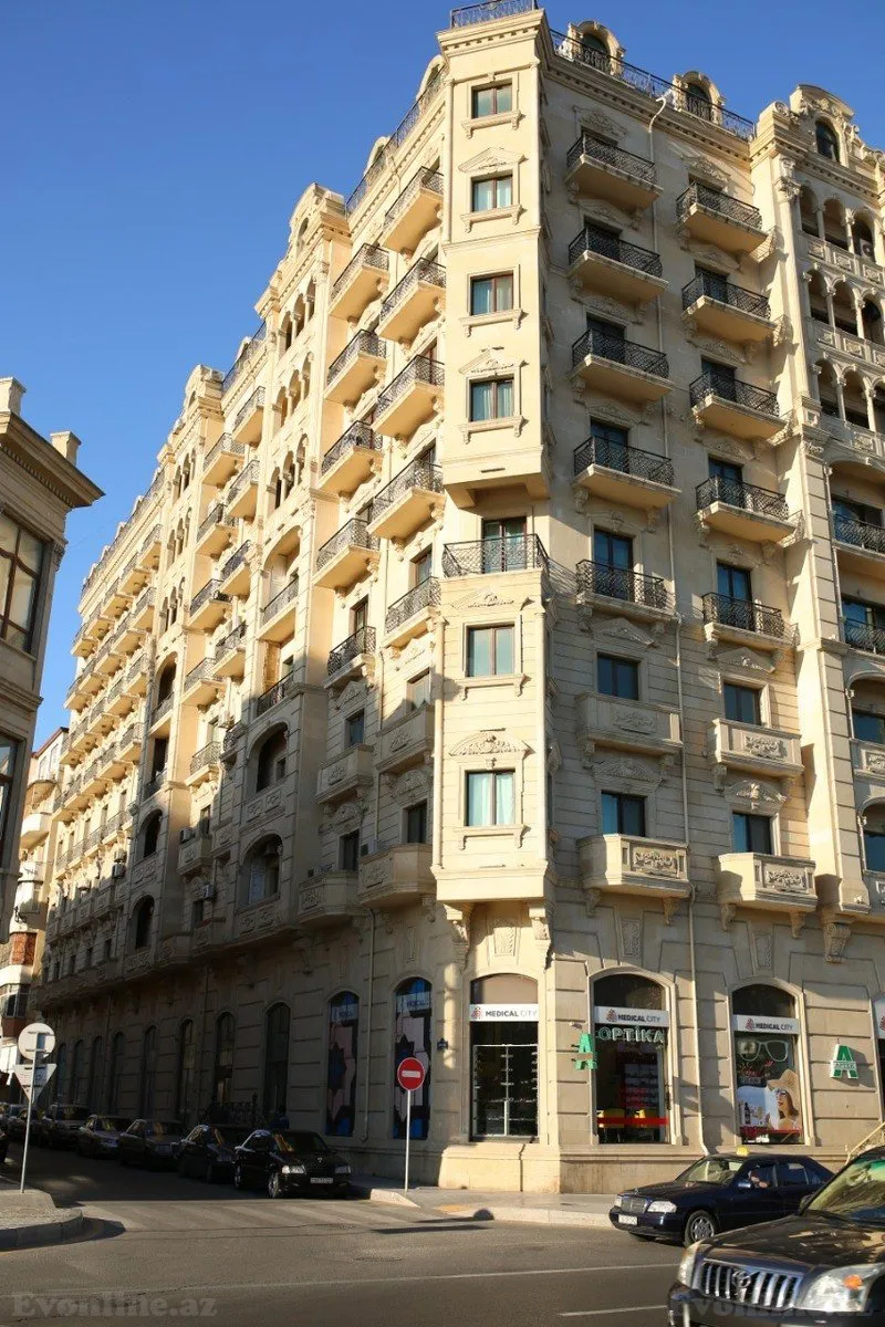 Satılır 6 otaqlı Mənzil Yeni tikili 280.5 m² Nizami m. - şəkil 2