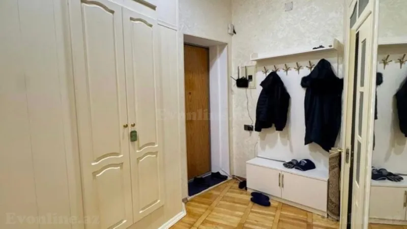 Satılır 3 otaqlı Mənzil Köhnə tikili 75 m² İçərişəhər m. - şəkil 7