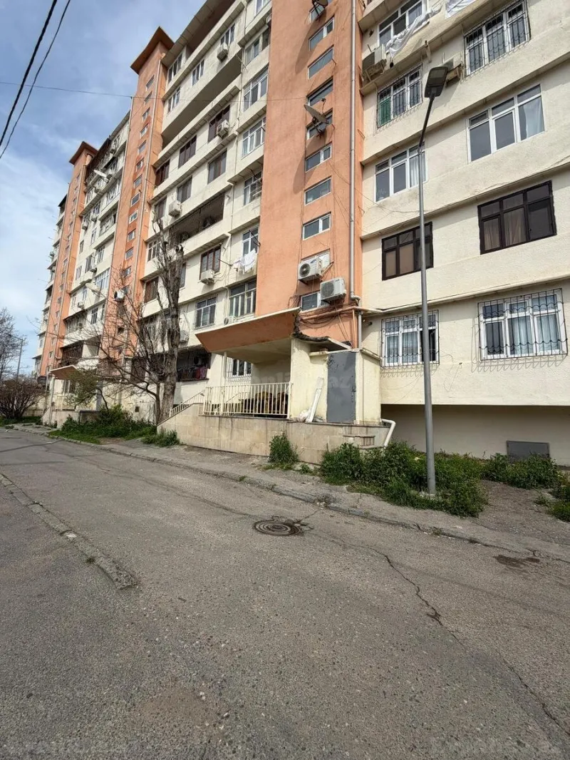 Satılır 3 otaqlı Mənzil Köhnə tikili 80 m² Əhmədli