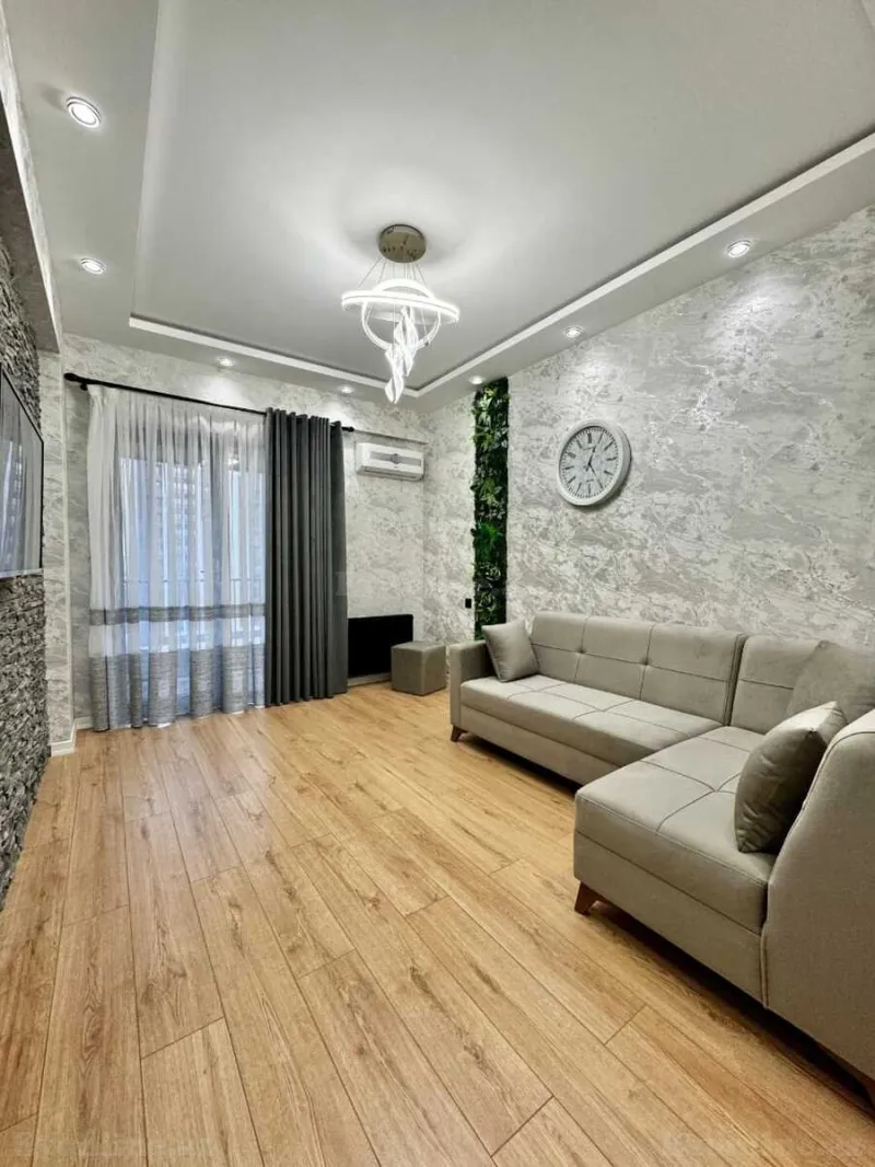 Kirayə verilir 2 otaqlı Mənzil Yeni tikili 70 m² Xətai m.