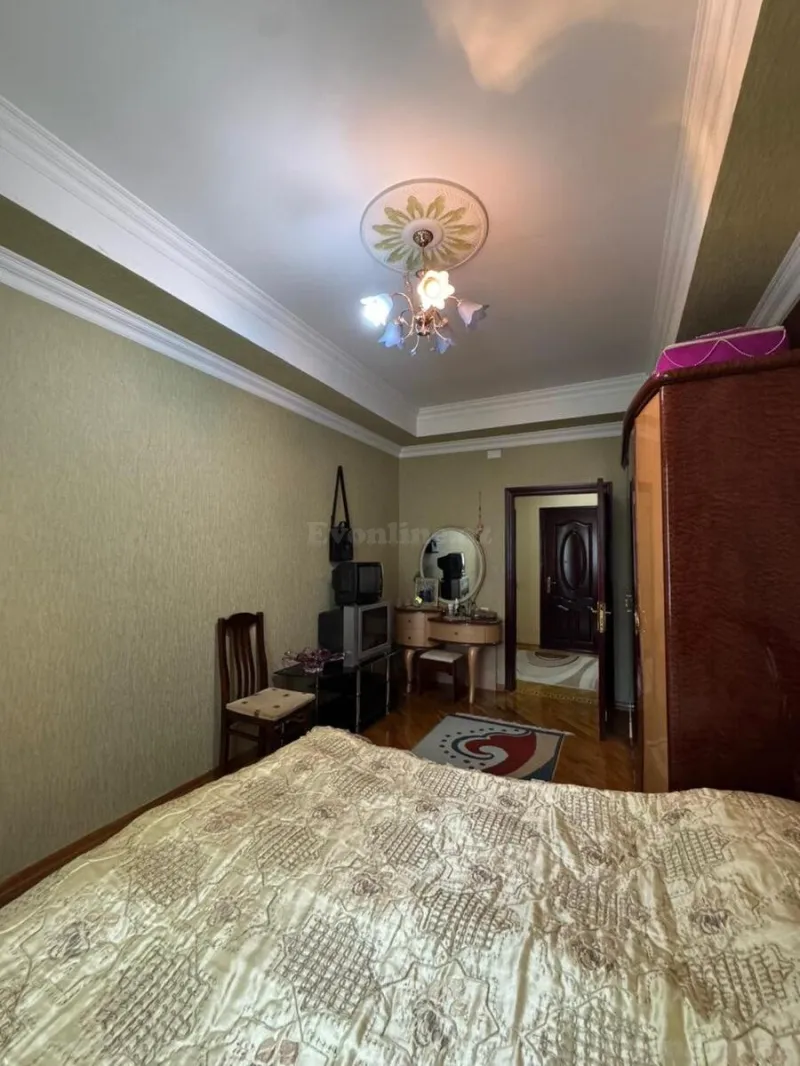 Satılır 4 otaqlı Mənzil Yeni tikili 176 m² Həzi Aslanov m. - şəkil 6