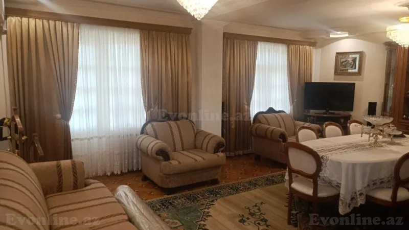 Satılır 5 otaqlı Mənzil Köhnə tikili 145 m² 8-ci mikrorayon - şəkil 3