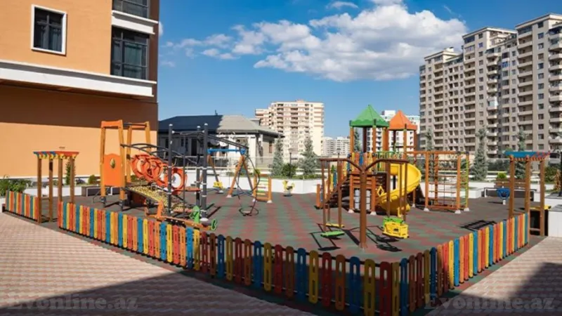 Satılır 3 otaqlı Mənzil Yeni tikili 130 m² 28 May m. - şəkil 3